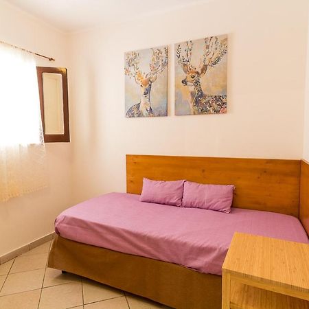 Casa Nel Cortile Apartment เชฟาลู ภายนอก รูปภาพ