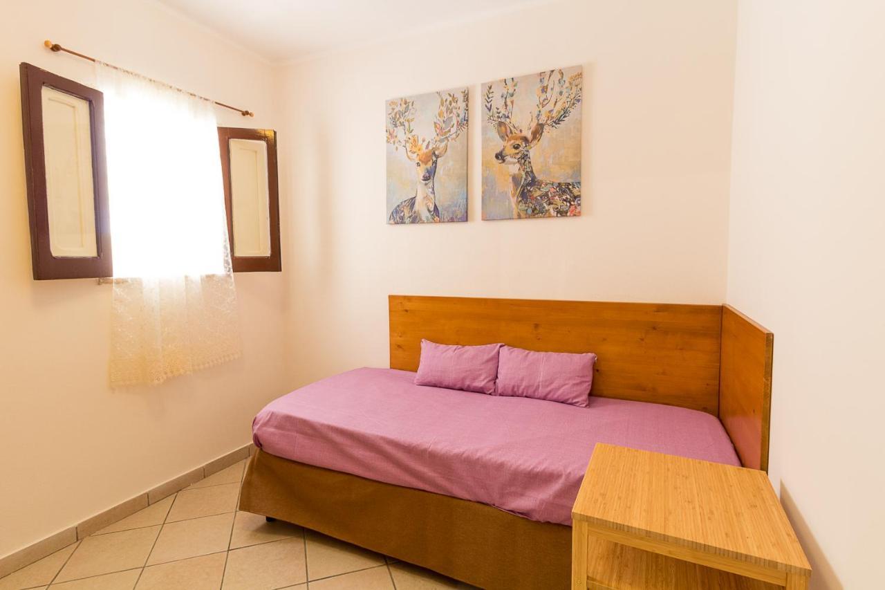 Casa Nel Cortile Apartment เชฟาลู ภายนอก รูปภาพ