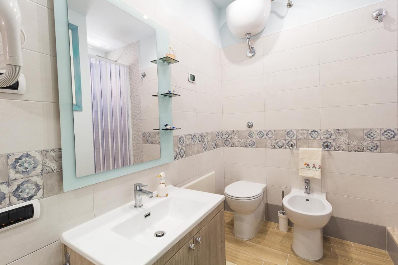 Casa Nel Cortile Apartment เชฟาลู ภายนอก รูปภาพ